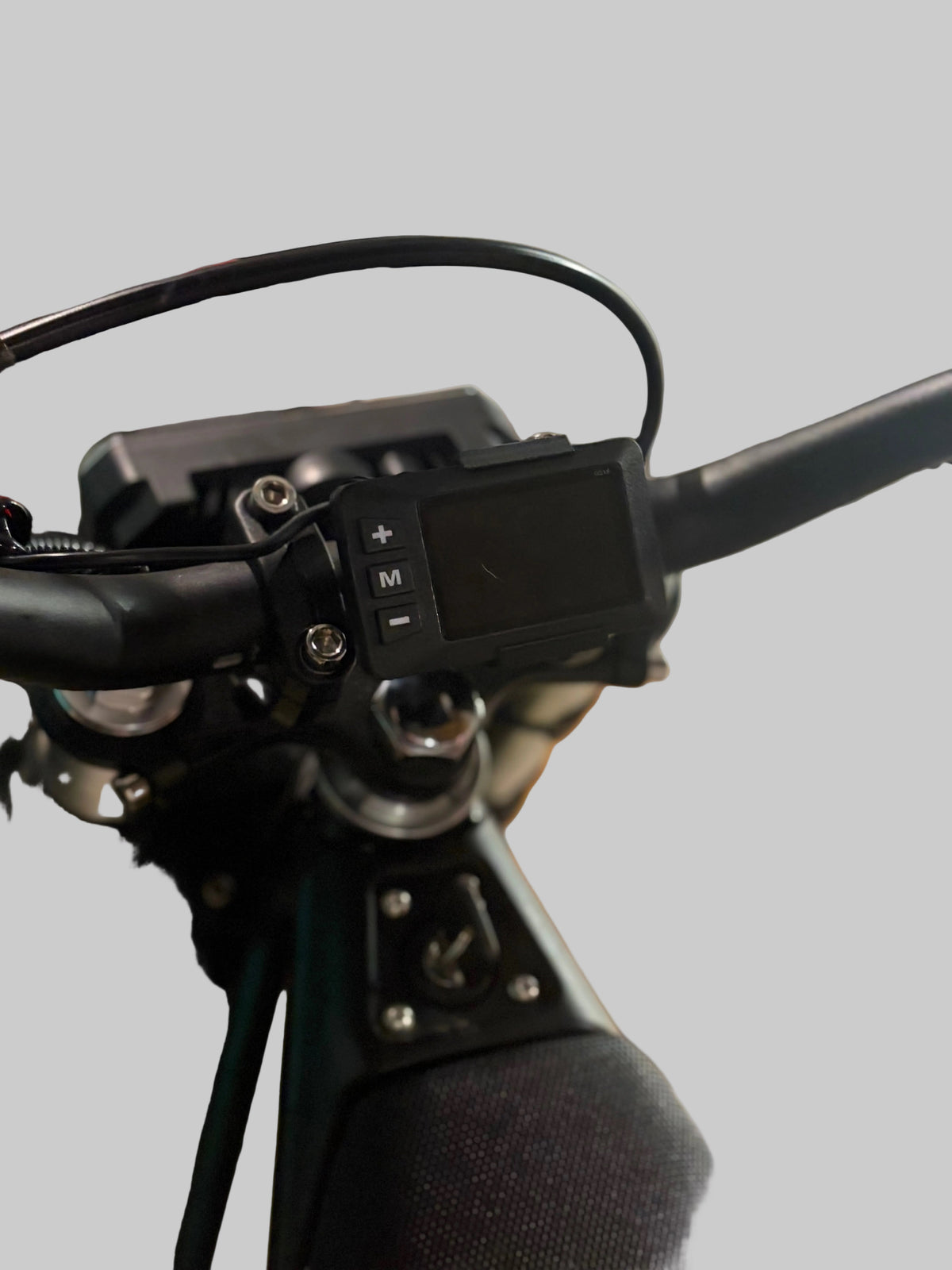 Yozma IN10 Center Screen Mount – Includes 2 Zip Ties