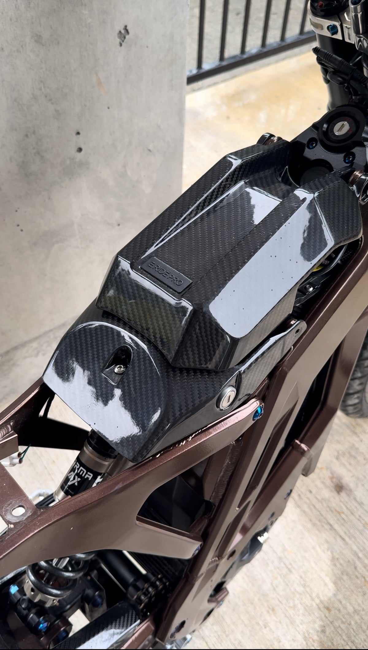 E-Ride Pro 1.0 / 2.0 / 3.0 | Battery Lid Lock | Carbon Fiber Look