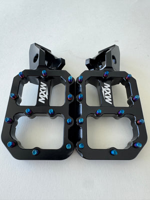 Titanium Black Wide Pegs