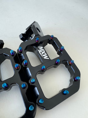 Titanium Black Wide Pegs
