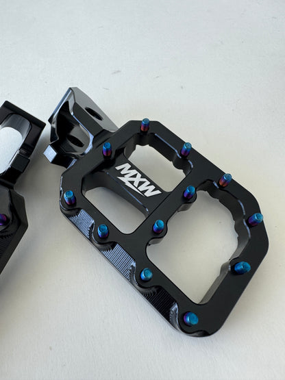 Titanium Black Wide Pegs