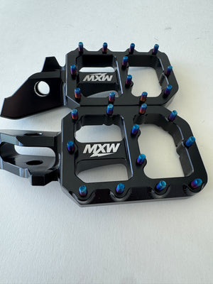 Titanium Black Wide Pegs