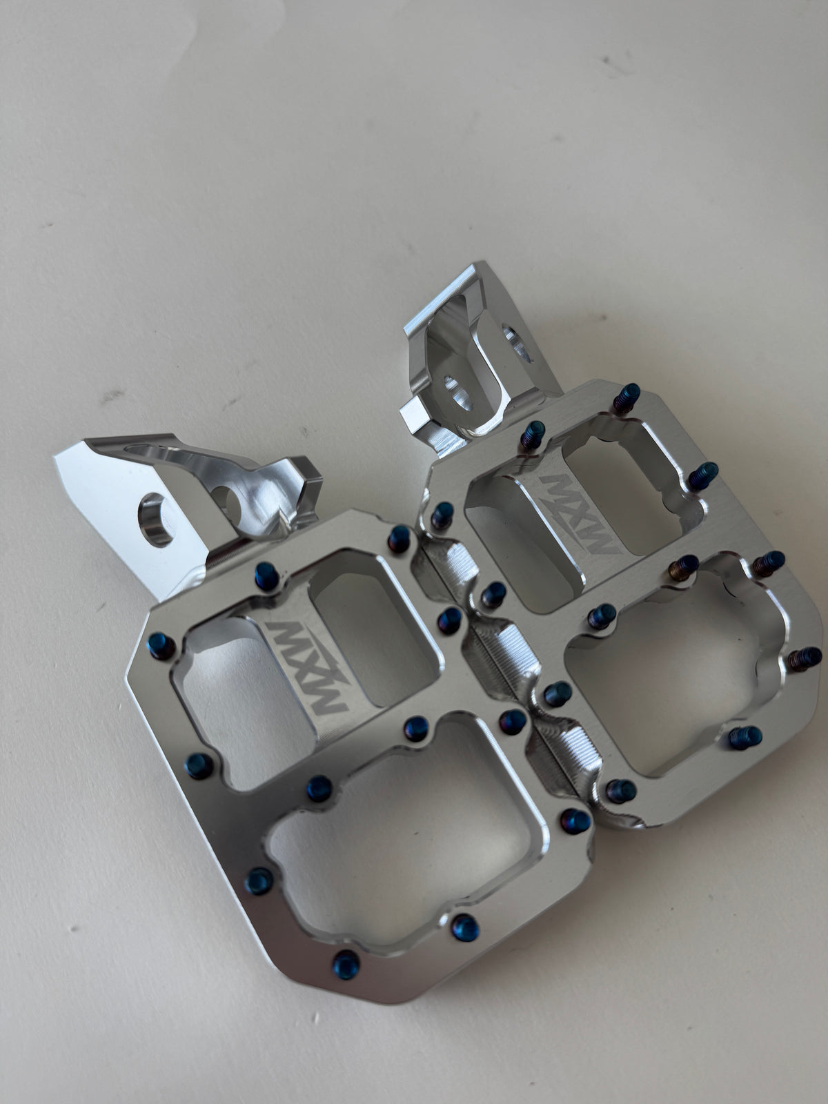 Titanium Chrome Wide Pegs